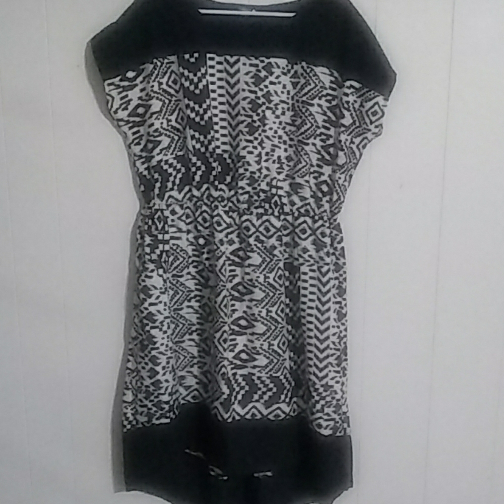 Women's hi-low hemmed dress